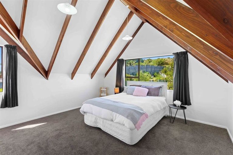 Photo of property in 77 Aorangi Road, Paraparaumu, 5032