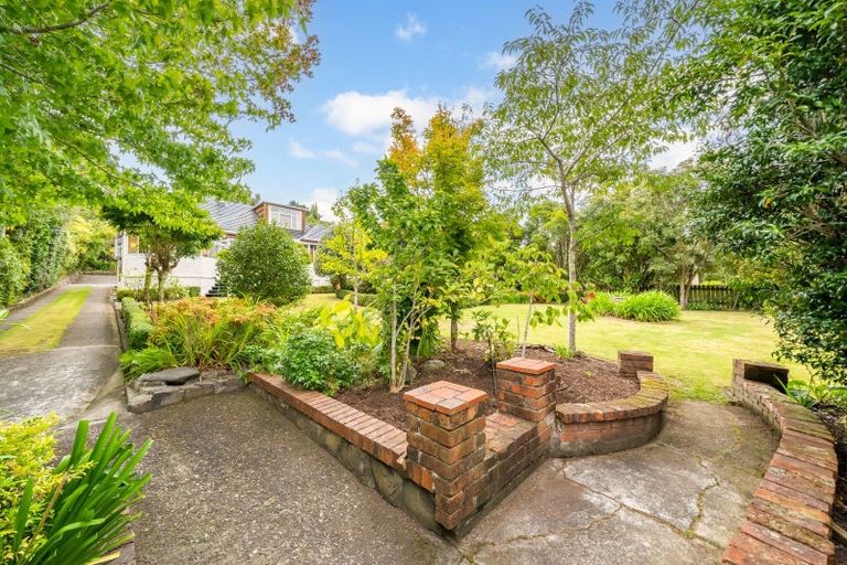 Photo of property in 6 Chatsworth Road, Silverstream, Upper Hutt, 5019