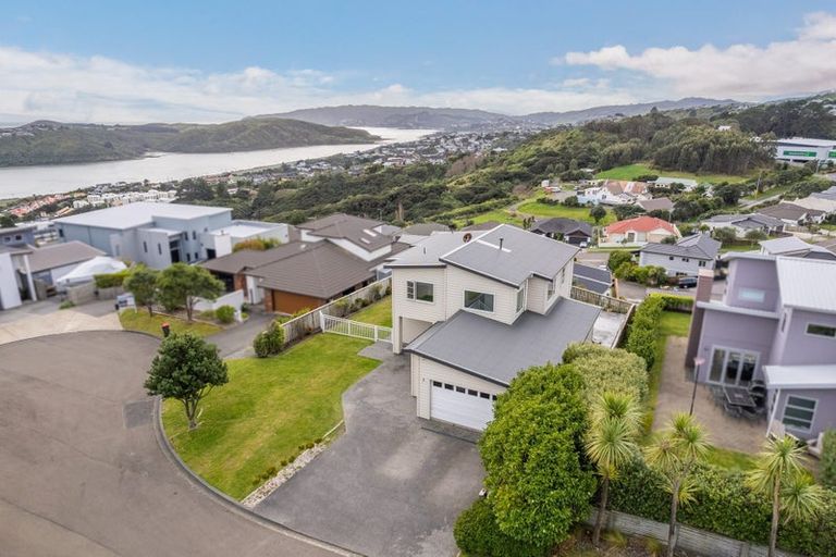 Photo of property in 18 Milford Street, Aotea, Porirua, 5024
