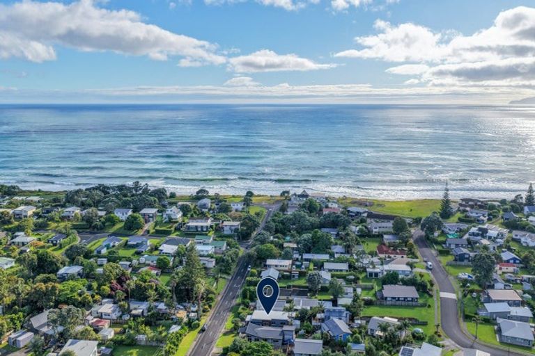 Photo of property in 25 Whiritoa Beach Road, Whiritoa, Whangamata, 3691
