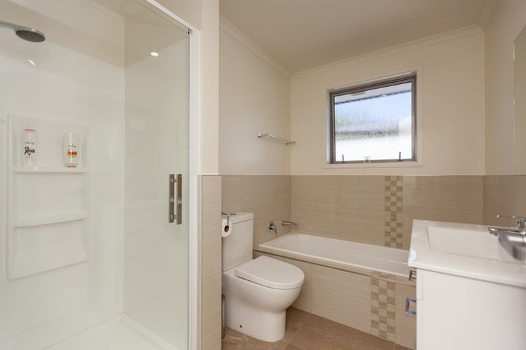 Photo of property in 1 Aqua Way, Paraparaumu, 5032