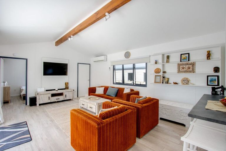 Photo of property in 60 Gillies Crescent, Waimarama, Havelock North, 4294