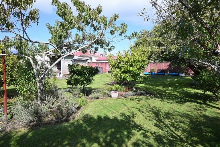 Photo of property in 30 Queen Street, Westport, 7825