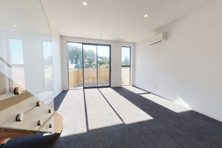 Photo of property in 10/80 Seatoun Heights Road, Seatoun, Wellington, 6022