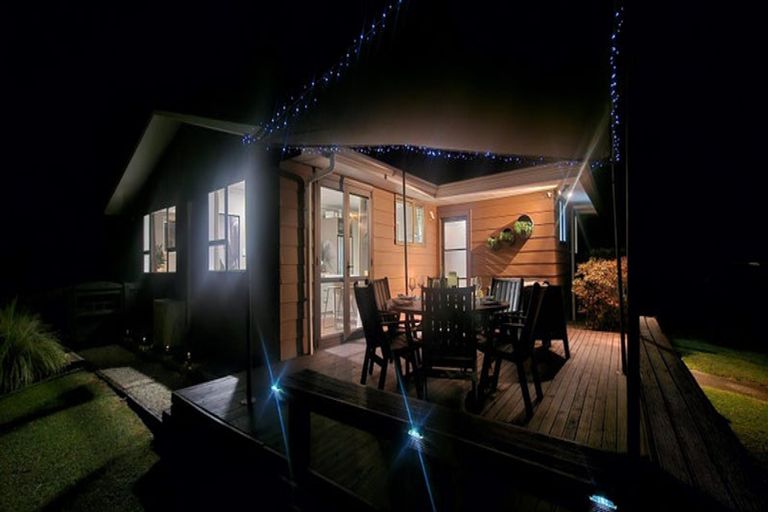 Photo of property in 50 Cascade Crescent, Westbrook, Palmerston North, 4412