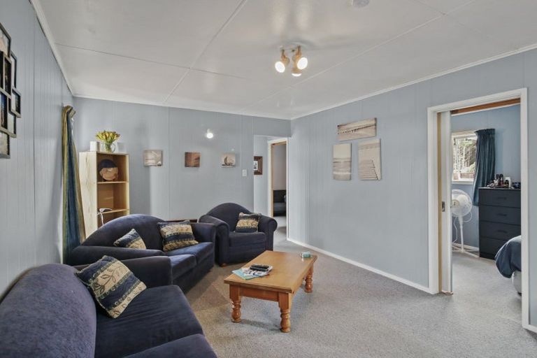 Photo of property in 83 Nash Parade, Foxton Beach, Foxton, 4815