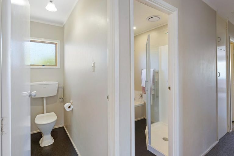 Photo of property in 18 Hicks Crescent, Waikanae Beach, Waikanae, 5036