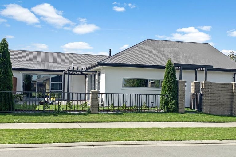 Photo of property in 7 Farnborough Way, Rolleston, 7615