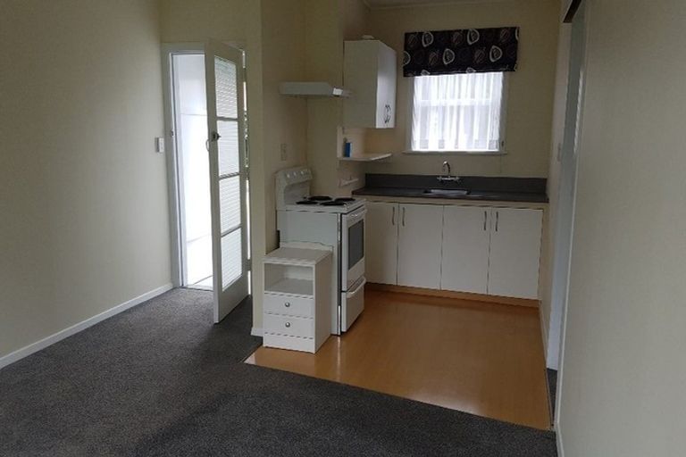 Photo of property in 2/62 Cuba Street, Petone, Lower Hutt, 5012