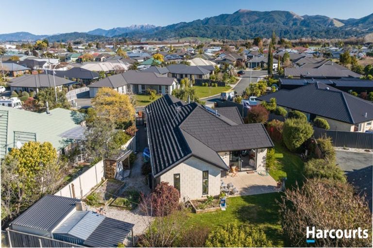 Photo of property in 8 Kakapo Lane, Motueka, 7120