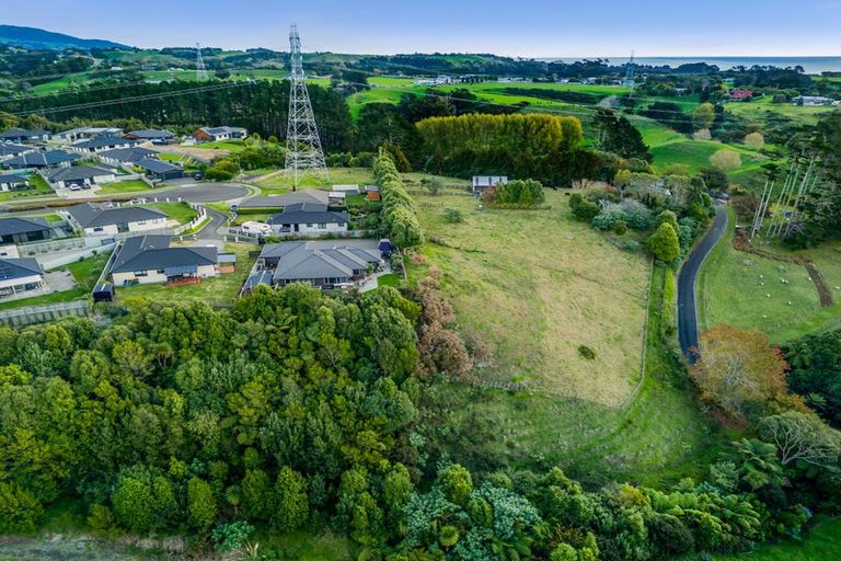 Photo of property in 36 Honeyfield Drive, Whalers Gate, New Plymouth, 4310