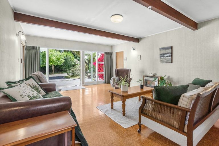 Photo of property in 85 Ludlam Crescent, Woburn, Lower Hutt, 5010