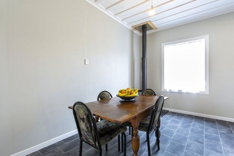 Photo of property in 90 George Street, Tuakau, 2121