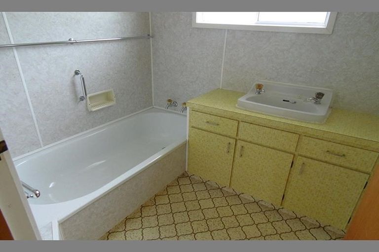 Photo of property in 6/26 Rangatira Road, Birkenhead, Auckland, 0626