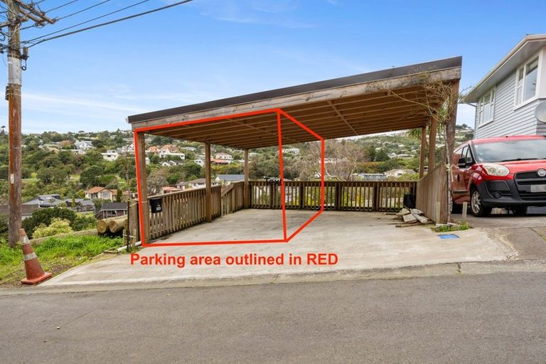 Photo of property in 74 Bassett Road, Johnsonville, Wellington, 6037