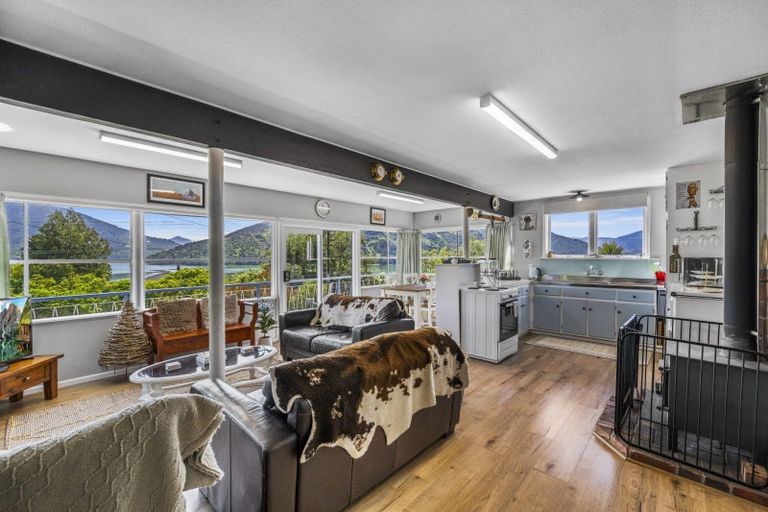 Photo of property in 65 Moenui Road, Havelock, 7281