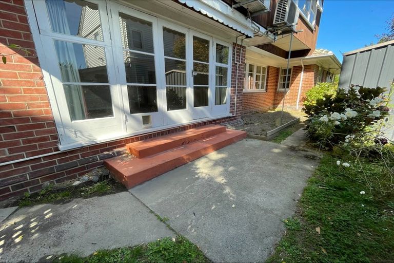 Photo of property in 170 Papanui Road, Merivale, Christchurch, 8014