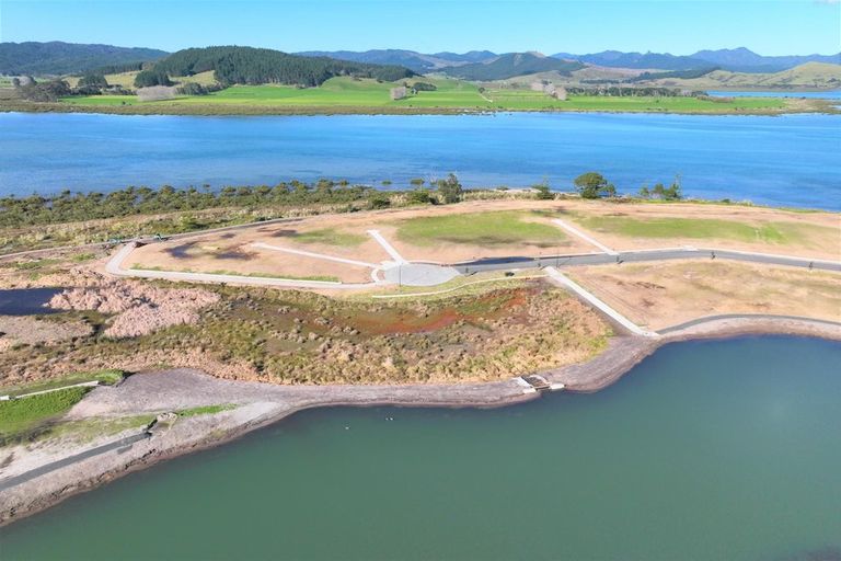 Photo of property in 32 Taniwha Place, Matarangi, 3592