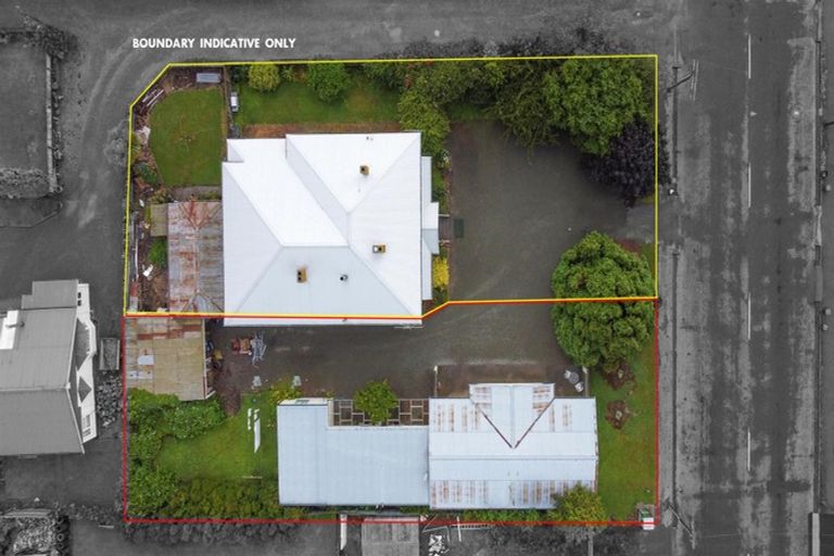 Photo of property in 100 Shearman Street, Waimate, 7924