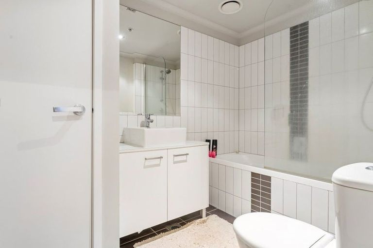 Photo of property in Mooring Apartments, 104/277 Maunganui Road, Mount Maunganui, 3116