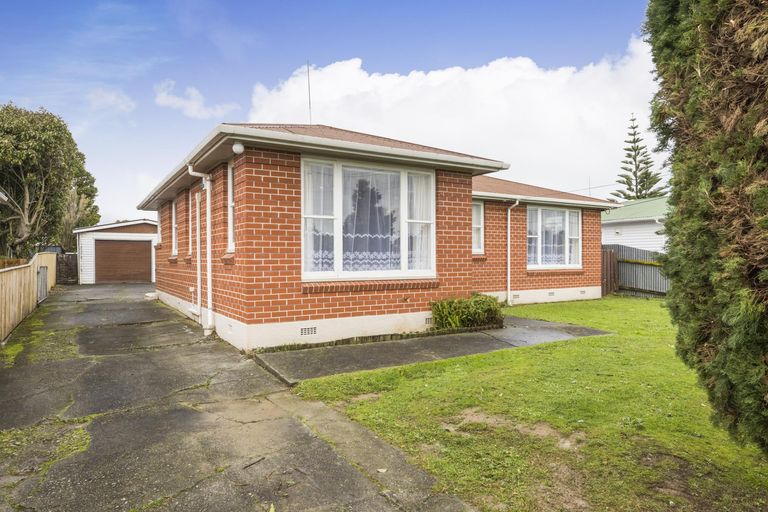 Photo of property in 18 Ronberg Street, Highbury, Palmerston North, 4412