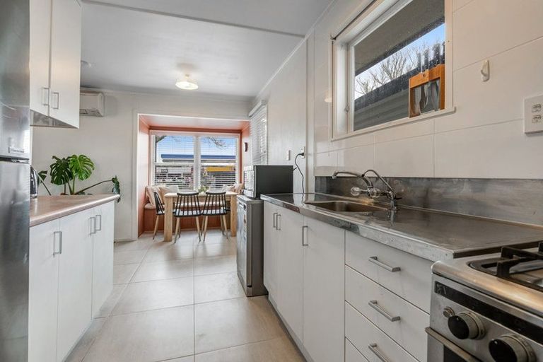 Photo of property in 71b Red Beach Road, Red Beach, 0932