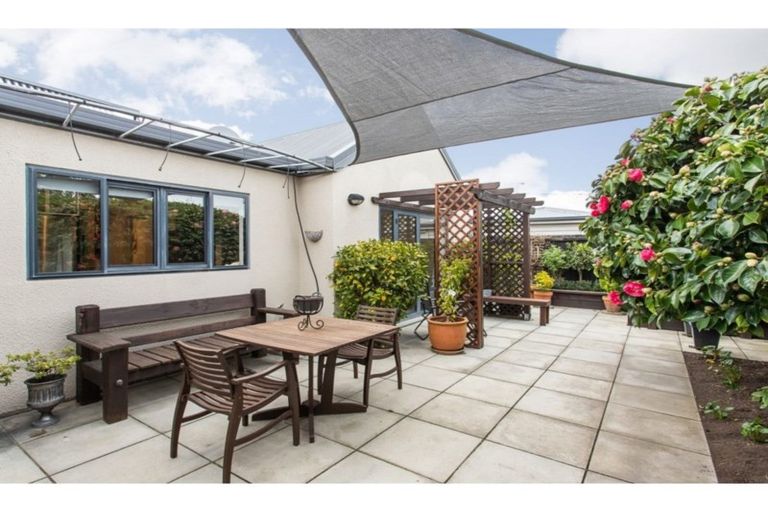 Photo of property in 155a Weston Road, St Albans, Christchurch, 8052