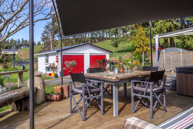 Photo of property in 40 Norsewood Ormondville Road, Norsewood, 4974