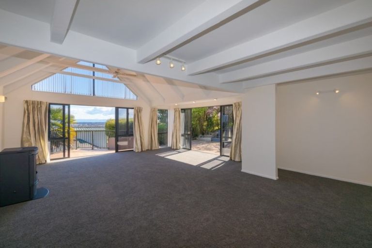 Photo of property in 25 Lookaway Place, Huntsbury, Christchurch, 8022