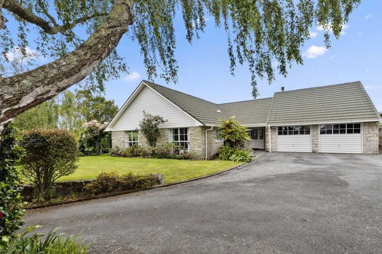 Photo of property in 120 Kawiu Road, Levin, 5510