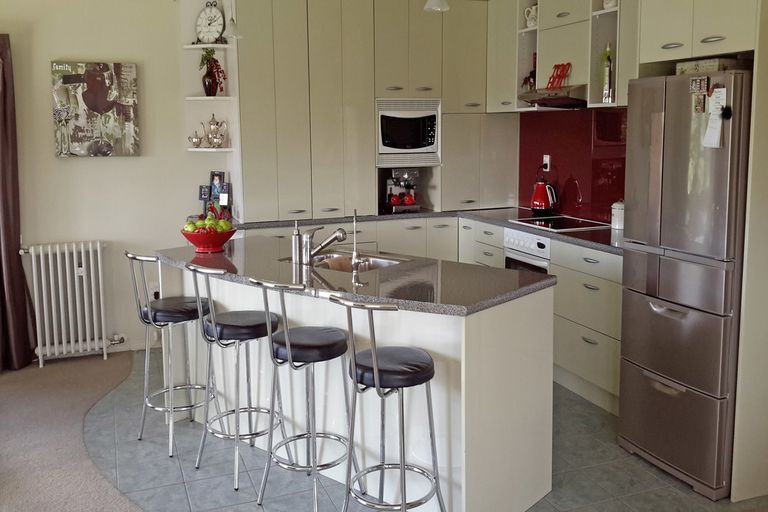 Photo of property in 7 North Foreland Street, Waihola, Milton, 9073