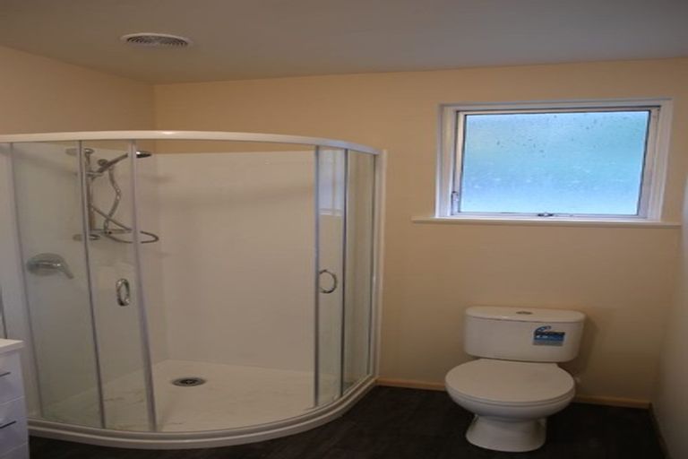 Photo of property in 3/16 Hargest Crescent, Sydenham, Christchurch, 8023