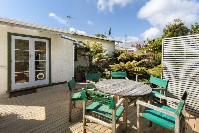 Photo of property in 16 Stark Street, Durie Hill, Whanganui, 4500