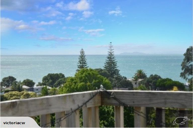 Photo of property in 45 Cochrane Avenue, Arkles Bay, Whangaparaoa, 0932