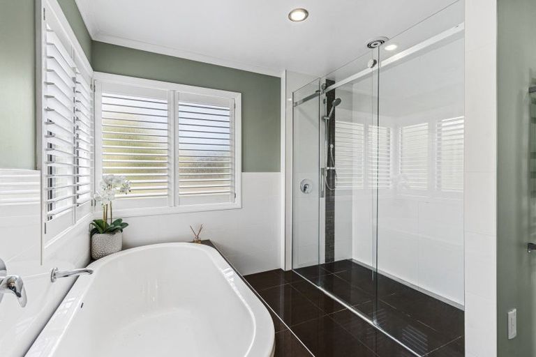 Photo of property in 12a Ash Place, Whalers Gate, New Plymouth, 4310