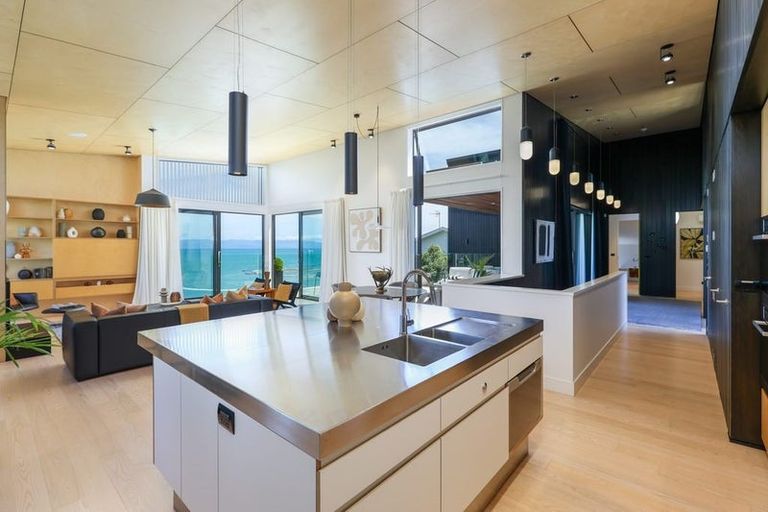 Photo of property in 5 Albert Road, Stepneyville, Nelson, 7010