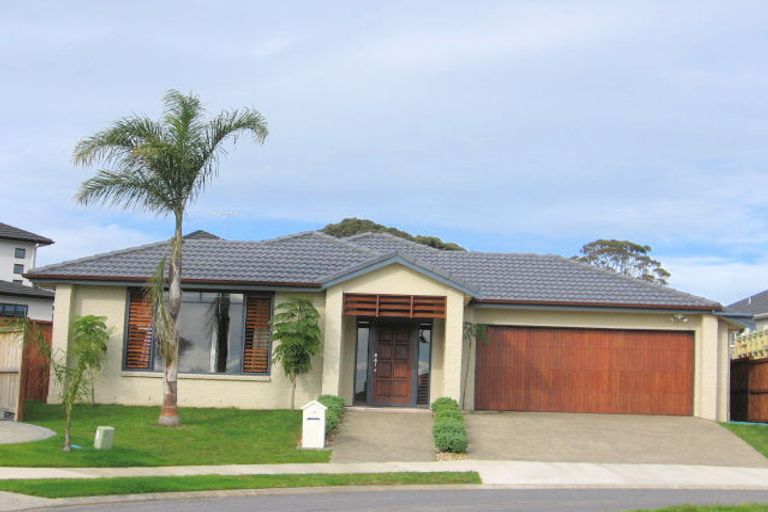 Photo of property in 10 Fintry Place, Flat Bush, Auckland, 2016