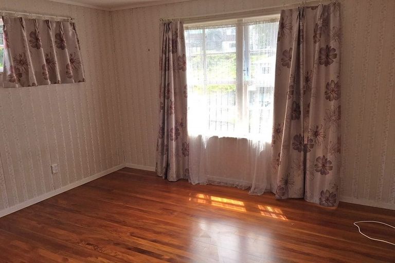 Photo of property in 22 Bellringer Road, Massey, Auckland, 0614