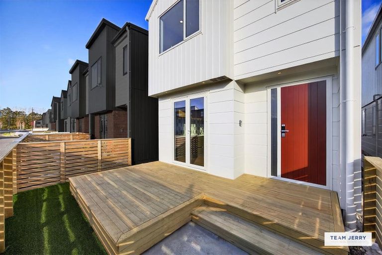 Photo of property in 30 Corporal Street, Papakura, 2110