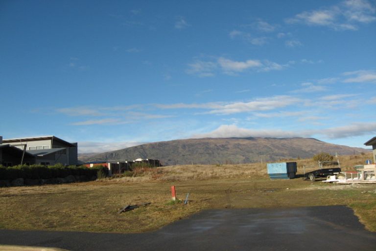 Photo of property in 14 Allenby Place, Wanaka, 9305