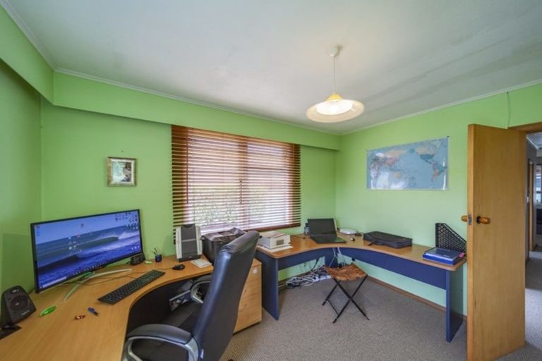 Photo of property in 7 Neal Crescent, Onekawa, Napier, 4110