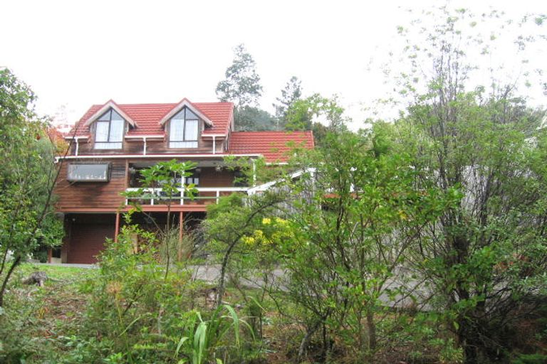 Photo of property in 8 Hobbit Lane, Pinehaven, Upper Hutt, 5371