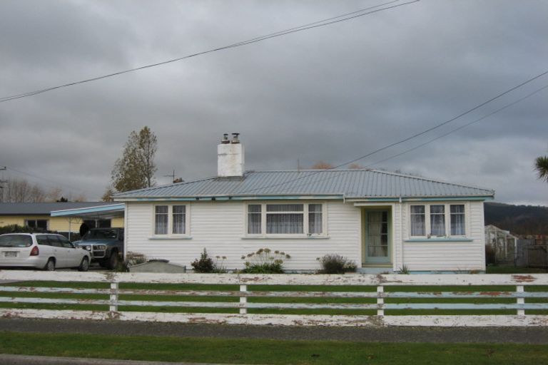 Photo of property in 37 Burns Street, Milton, 9220