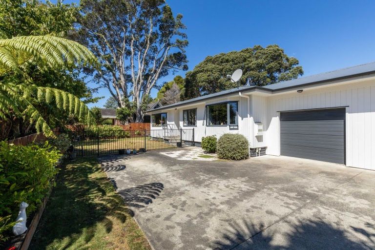 Photo of property in 2/14 Omata Road, Westown, New Plymouth, 4310
