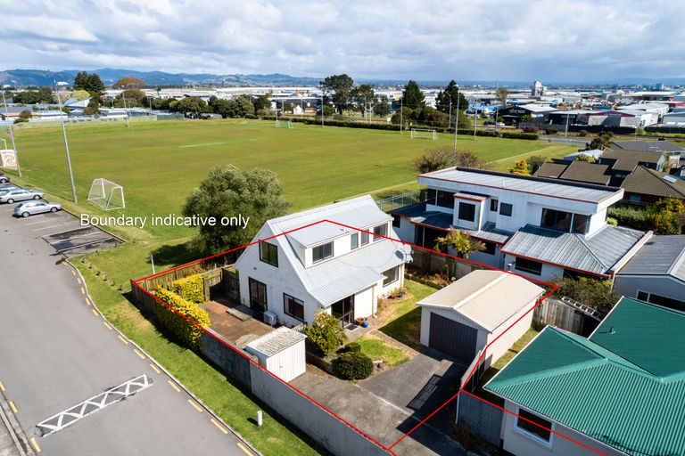 Photo of property in 10b Tui Street, Mount Maunganui, 3116