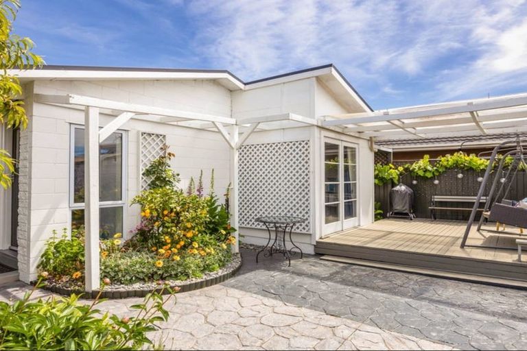 Photo of property in 2/18 Packe Street, Edgeware, Christchurch, 8013