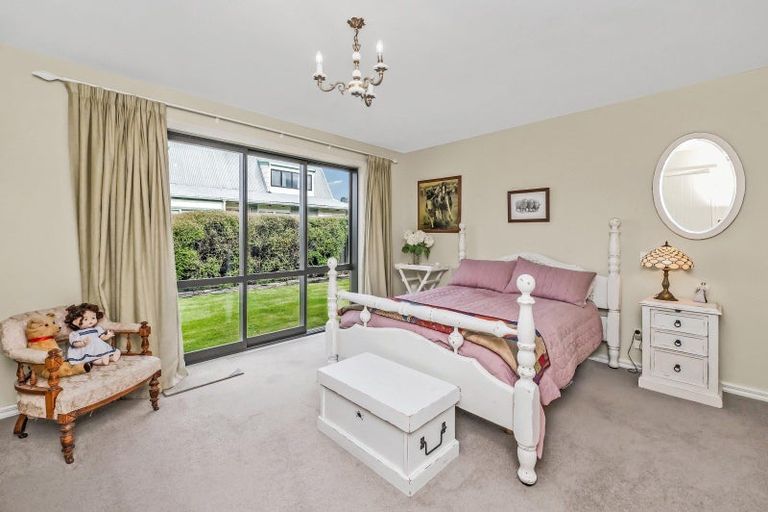 Photo of property in 40 Church Street, Oxford, 7430