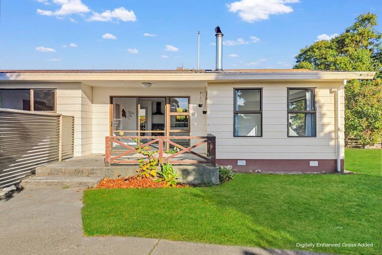 Photo of property in 30 Norfolk Street, Riversdale, 9776