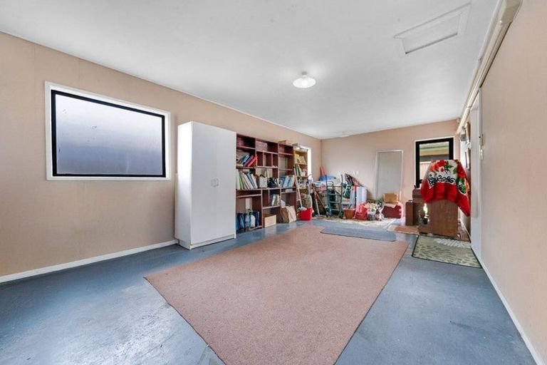 Photo of property in 2/66 Willis Road, Papakura, 2110