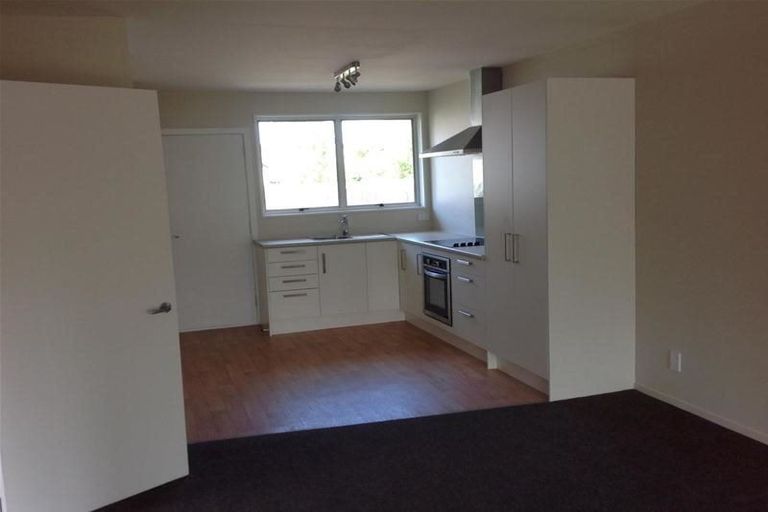 Photo of property in 2/132 Mcfaddens Road, St Albans, Christchurch, 8052